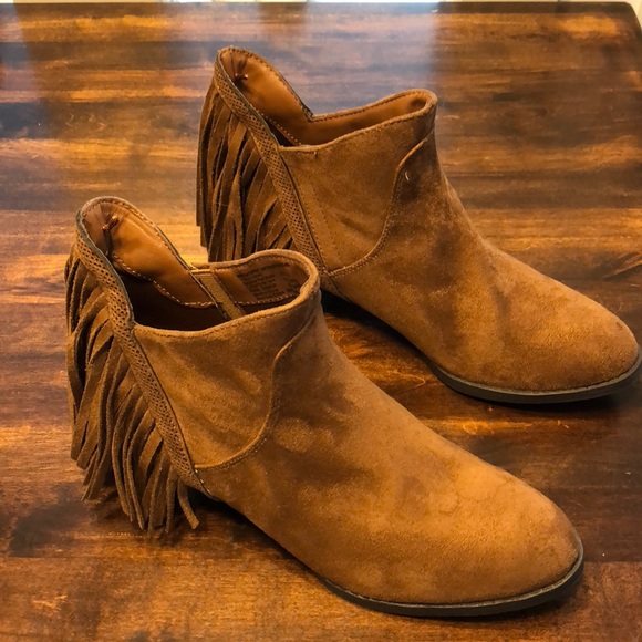 Faded Glory Shoes - NWOT Fringed Ankle Booties